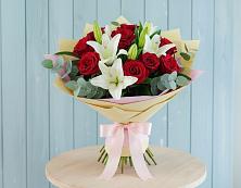 Букет цветов из:  Лилии и Розы в Кузнецово
