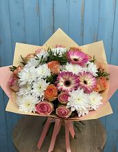 Букет цветов из:  Розы, Герберы и Хризантемы в Кузнецово