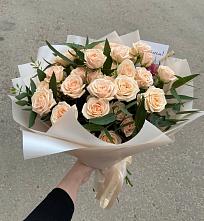 Букет Кремовые розы Латте в Кузнецово