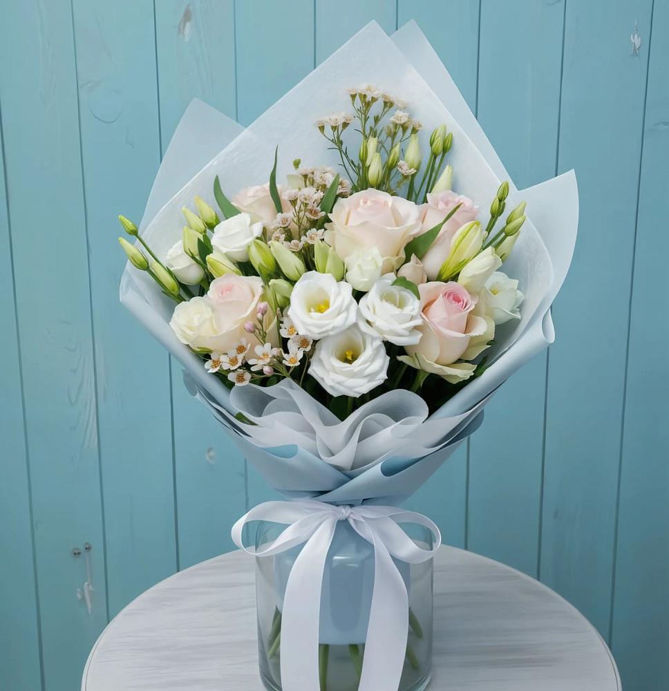 Букет цветов из: Розы и Лизиантусы в Кузнецово