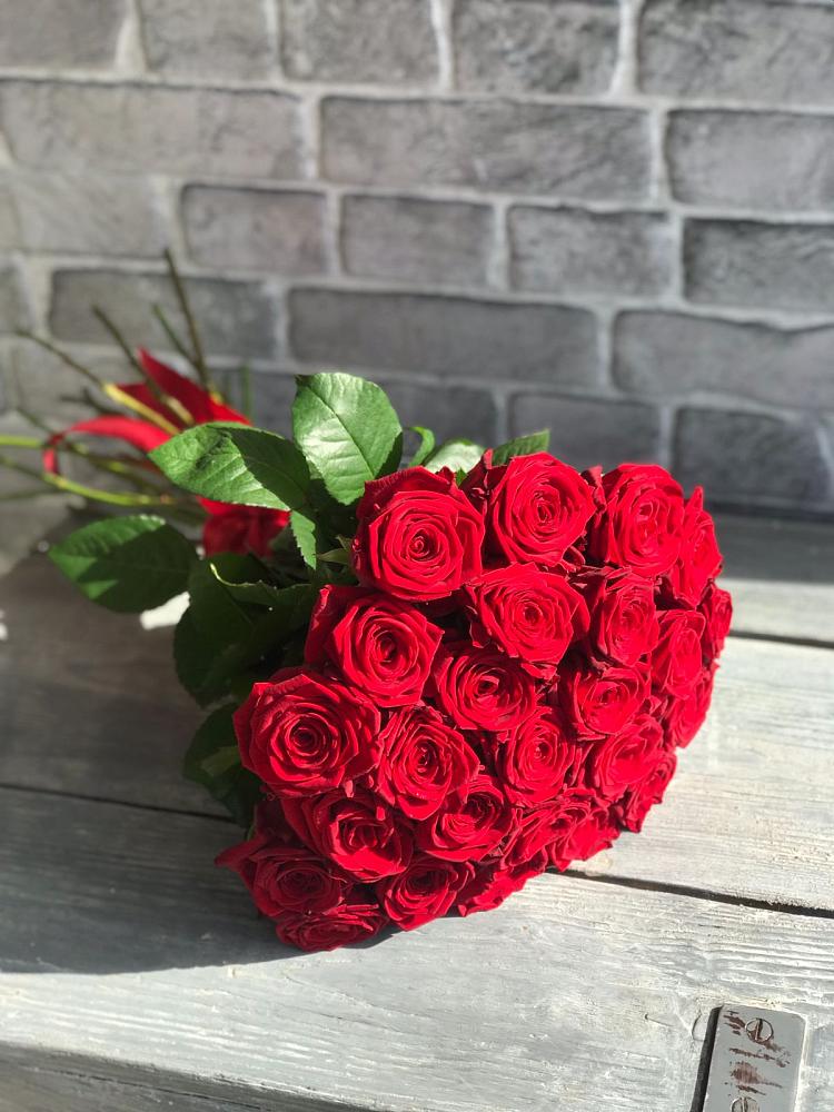 Букет Красные розы Фридом в Кузнецово