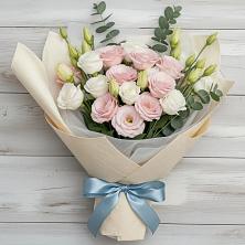 Букет цветов из:  Лизиантусы в Кузнецово