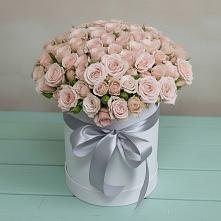 Цветочная композиция из Розы в шляпной коробке в Кузнецово