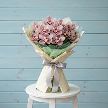 Букет цветов из:  Орхидеи и Розы #REPLACE_PRED# Кузнецово