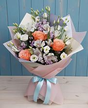 Букет цветов из:  Лизиантусы, Розы, Альстромерии и Гипсофила в Кузнецово