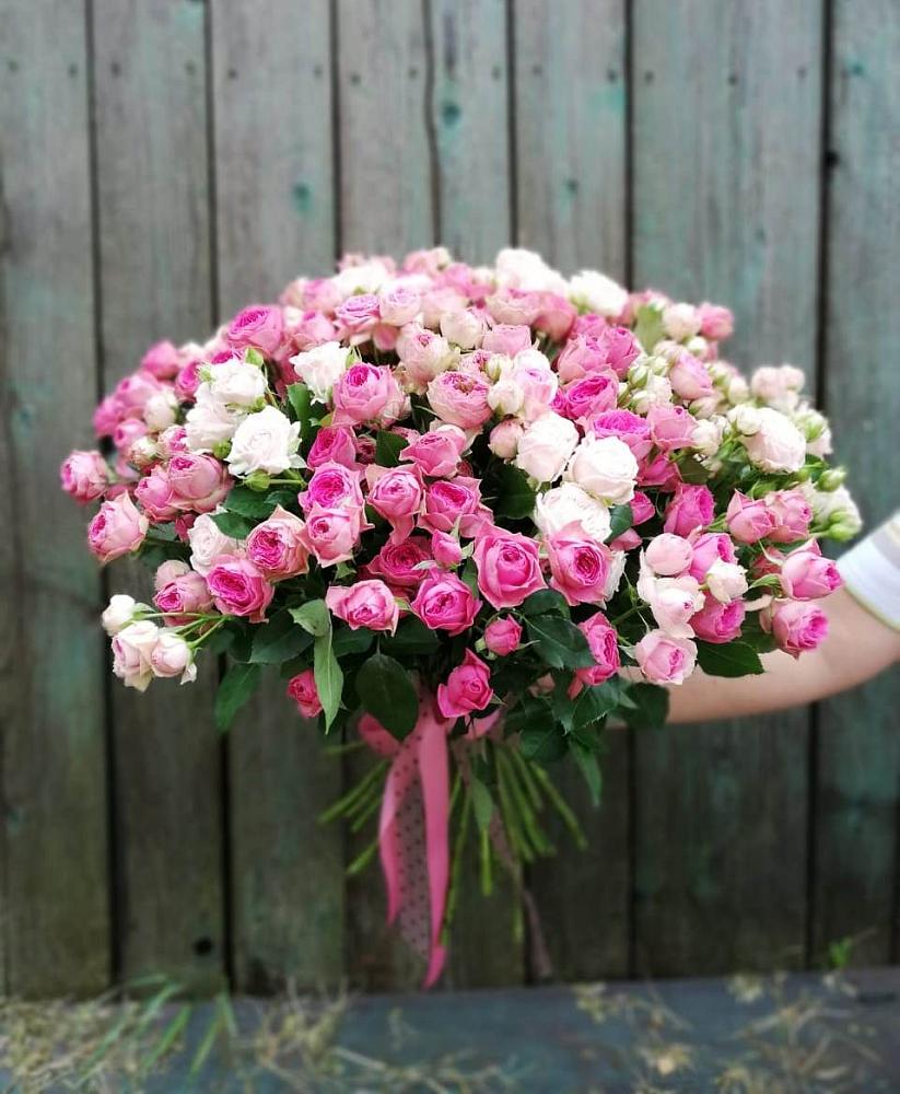 Букет Розовые кустовые розы Натали и Лав Лидия в Кузнецово