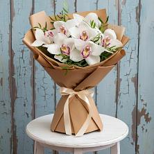 Букет цветов из:  Орхидеи и Розы в Кузнецово
